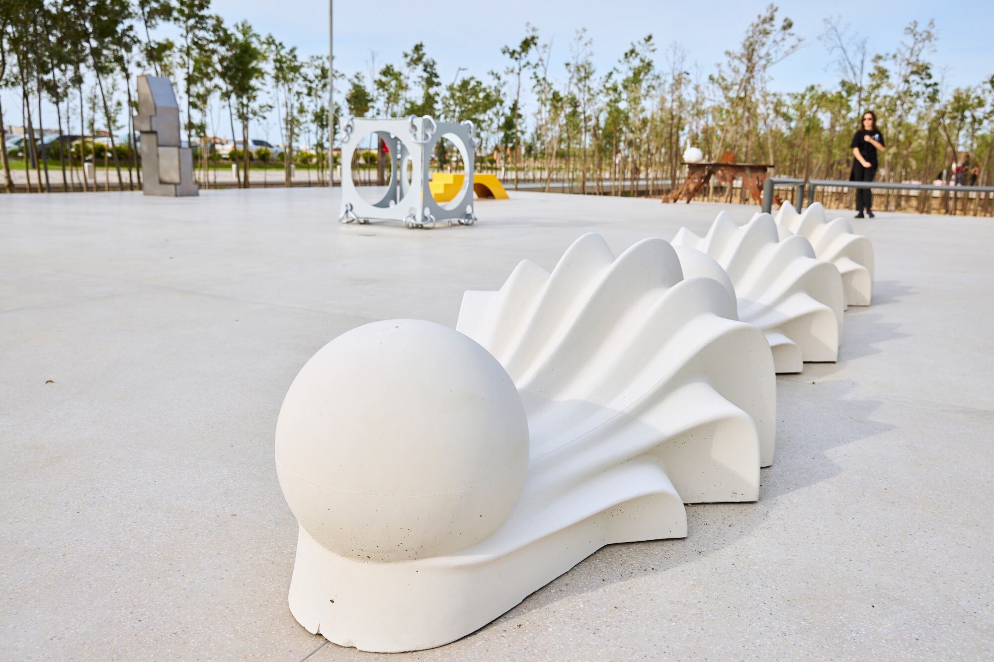 Obra de Daniel Basso en la exposición Mueble Escultura al exterior