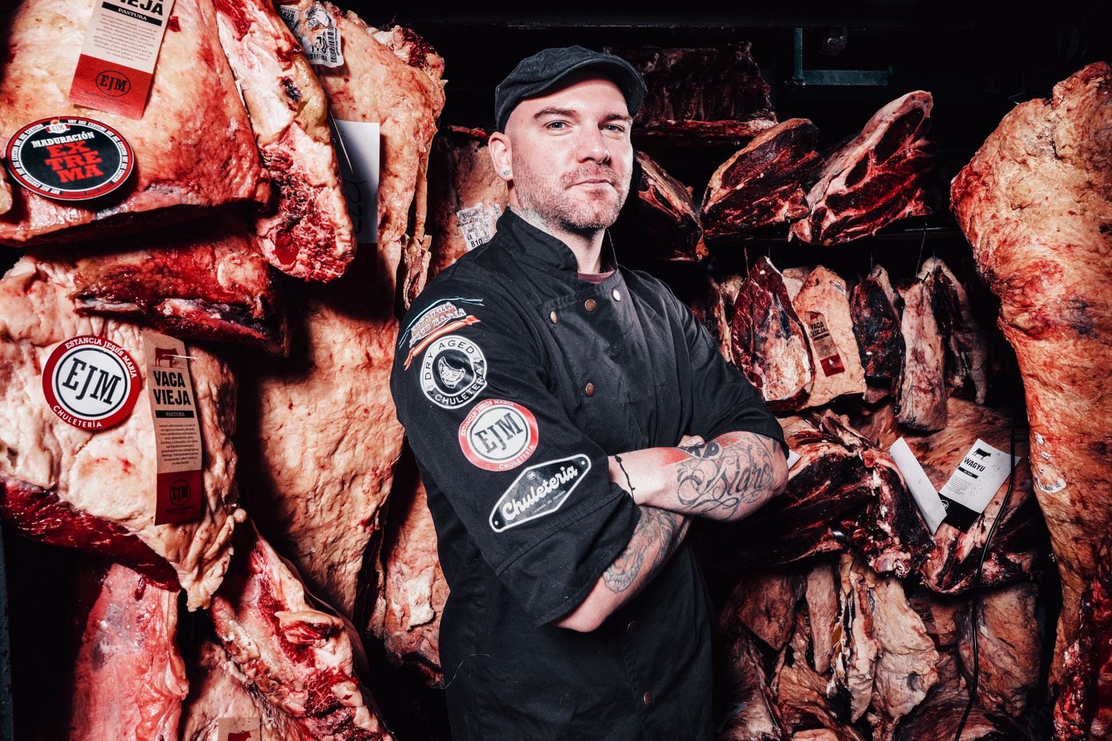 Abre solo los sábados, le compran chefs premiados y rescató el sabor perdido en la carne que comía su abuelo en España
