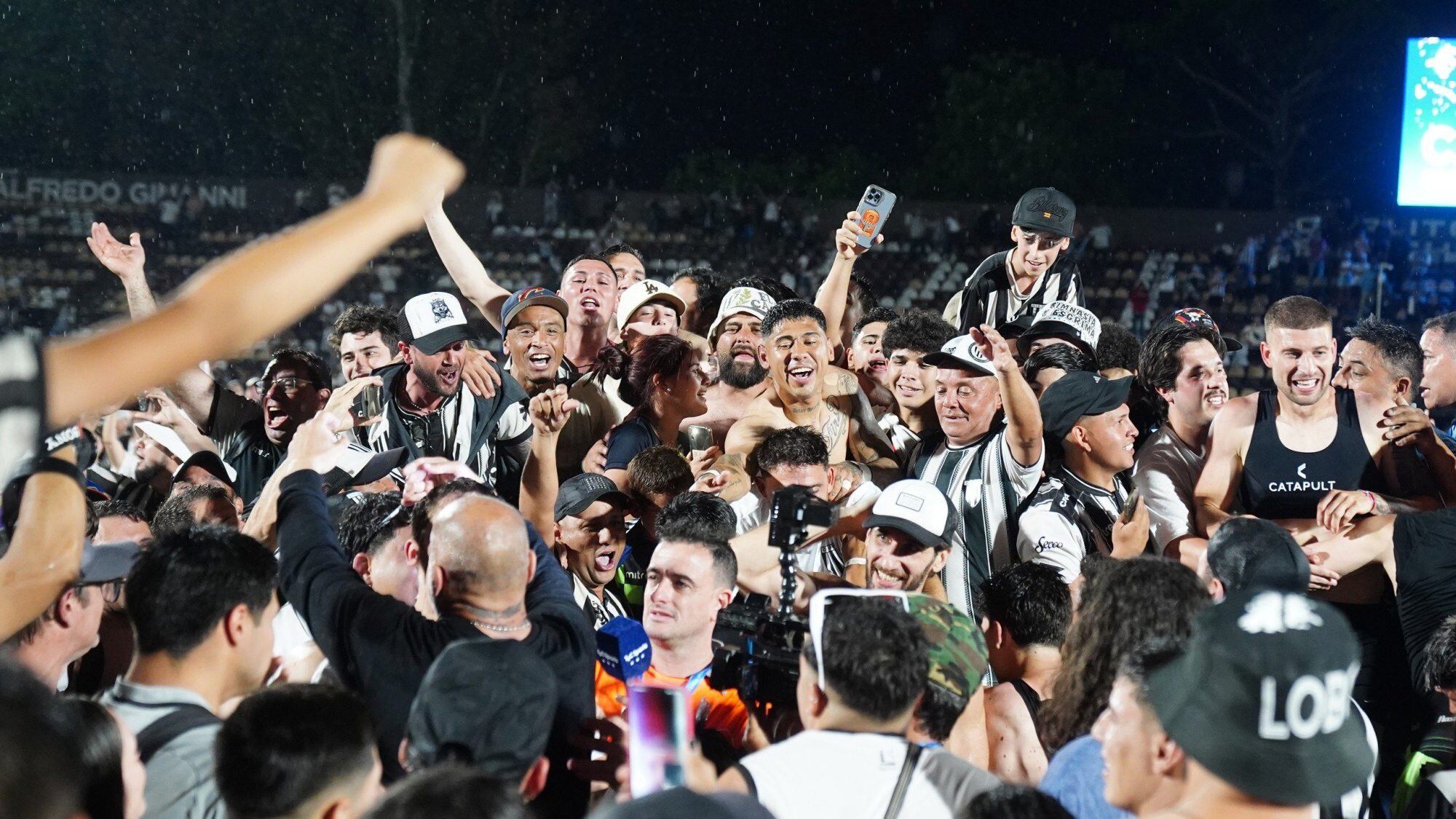 Gimnasia, de Mendoza, último campeón de la Primera Nacional y ahora a punto de debutar en el torneo Apertura de la primera A.