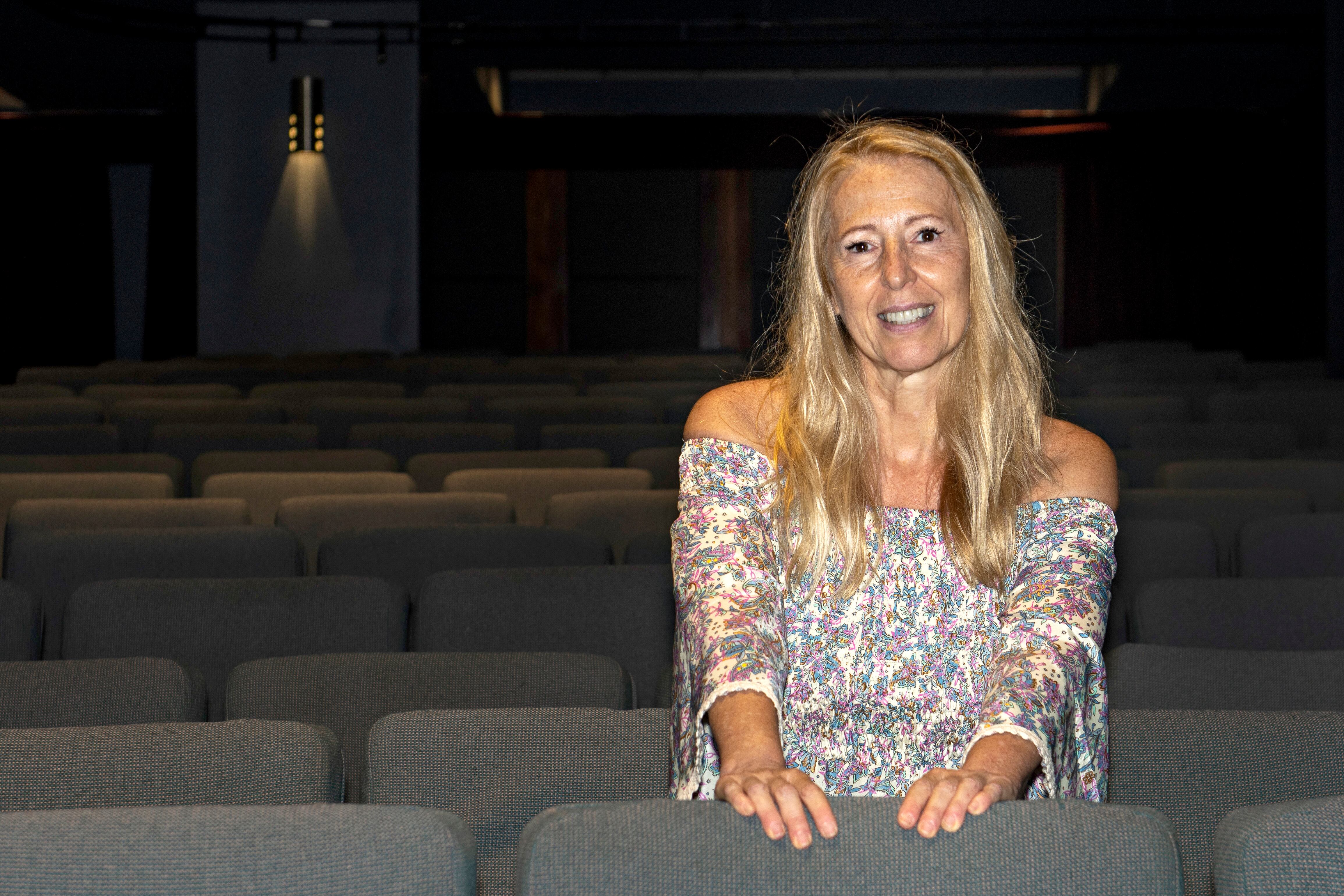 Andrea Stivel, la productora que le devolvió la vida y la platea llena al histórico Astros