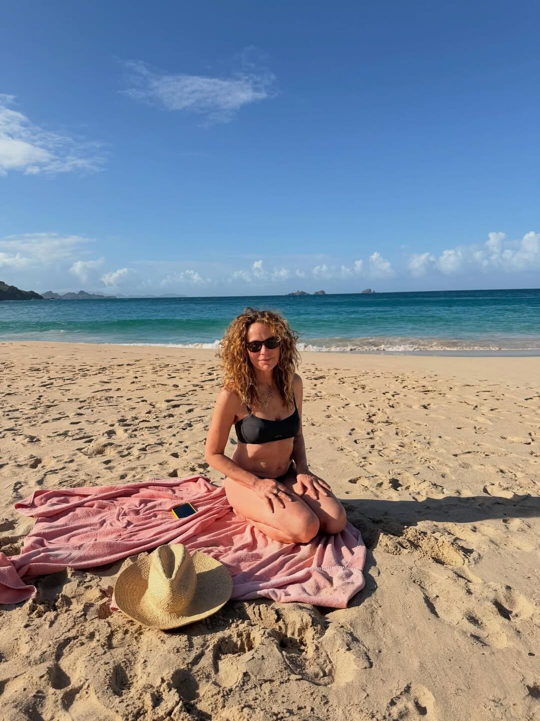 La foto de Jennifer Grey que se volvió furor en las redes por posar con traje de baño