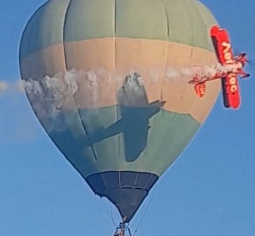 Con casi 50 años de trayectoria, fusionó trabajo, pasión y adrenalina en una carrera única en los cielos argentinos