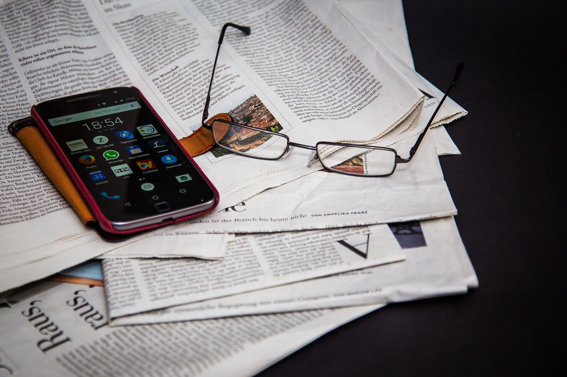 Día del Periodista: 150 frases para enviar por WhatsApp