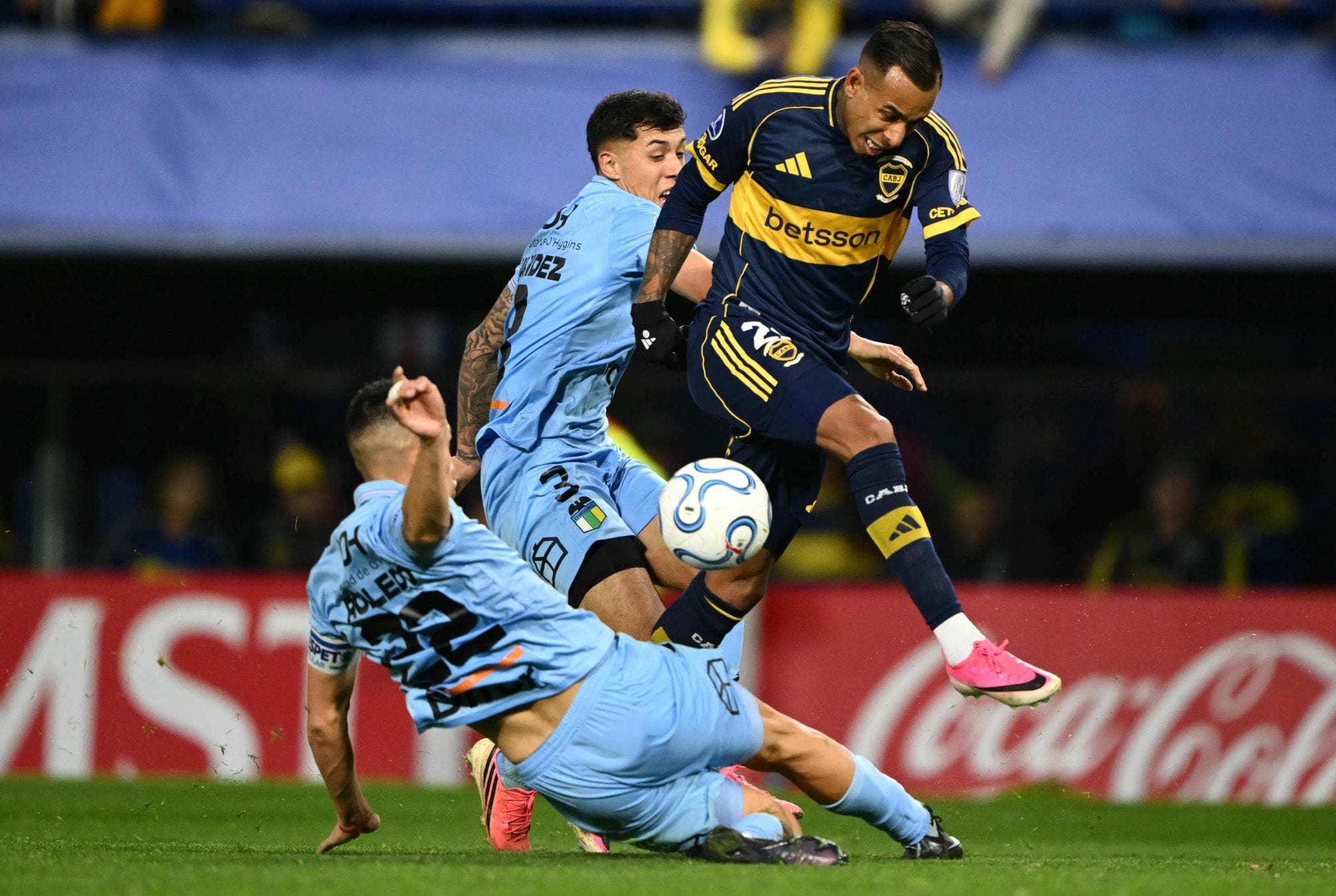 A qué hora juega Boca vs. O’ Higgins y por dónde lo pasan