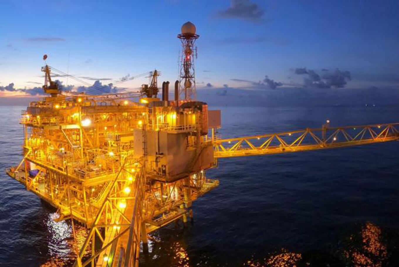 Anticipan que Sudamérica será la región con la mayor velocidad de crecimiento petrolero en los próximos años, superando a Medio Oriente y Estados Unidos.