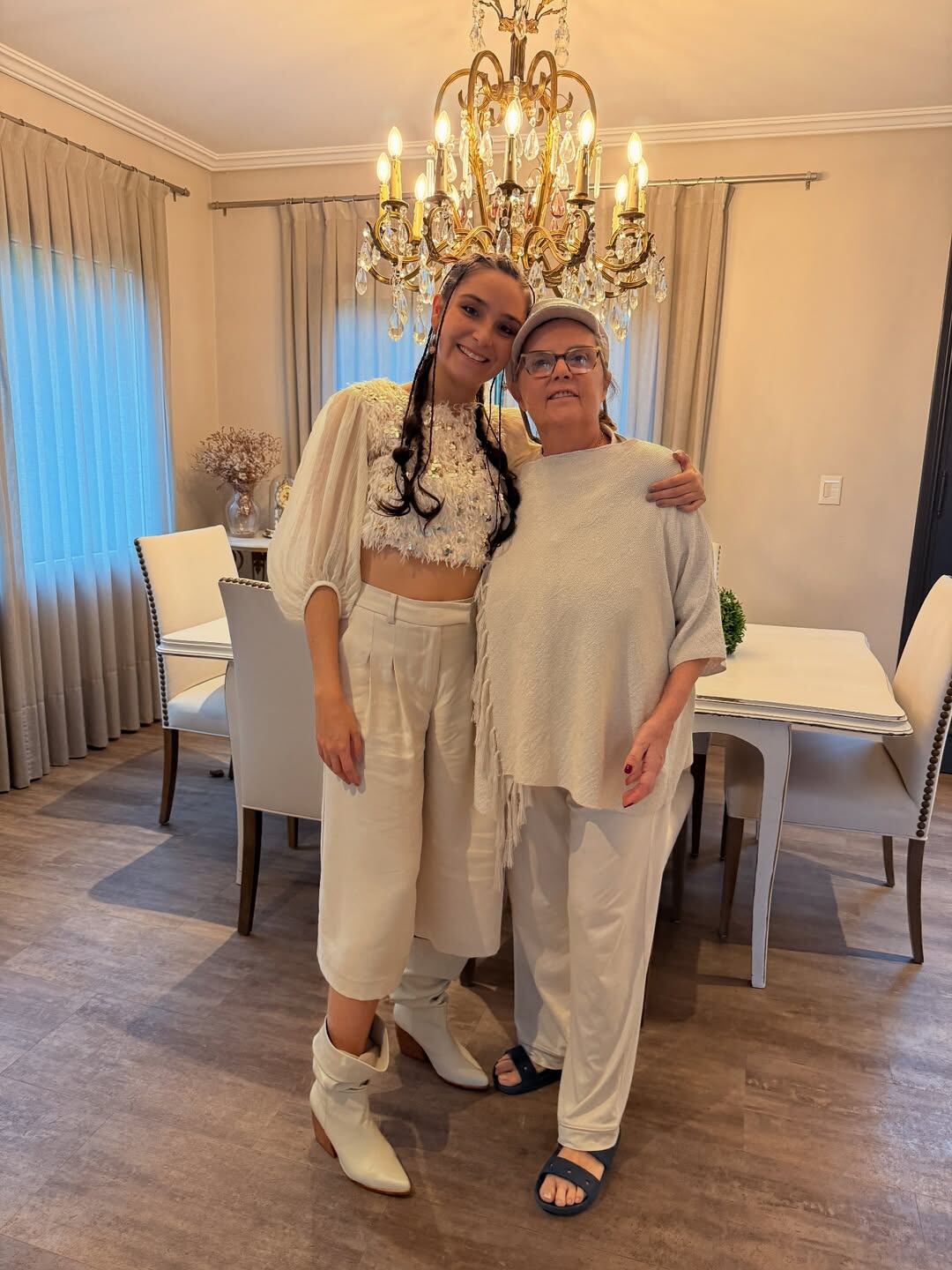 La madre de Clara fue diagnosticada con un tumor cerebral y ella le dedicó su presentación en La Voz