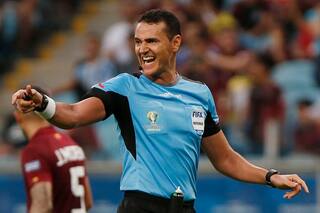 Argentina-Venezuela: la polémica por Roldán, el árbitro de recuerdos amargos