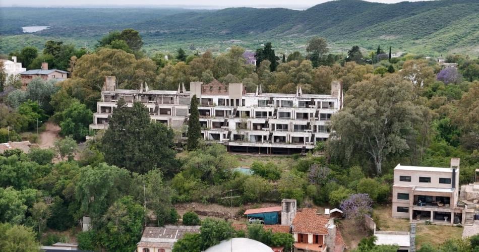 “Lo quiso Tinelli”: se remata un hotel por $81,8 millones que se vendió y el comprador nunca lo pagó