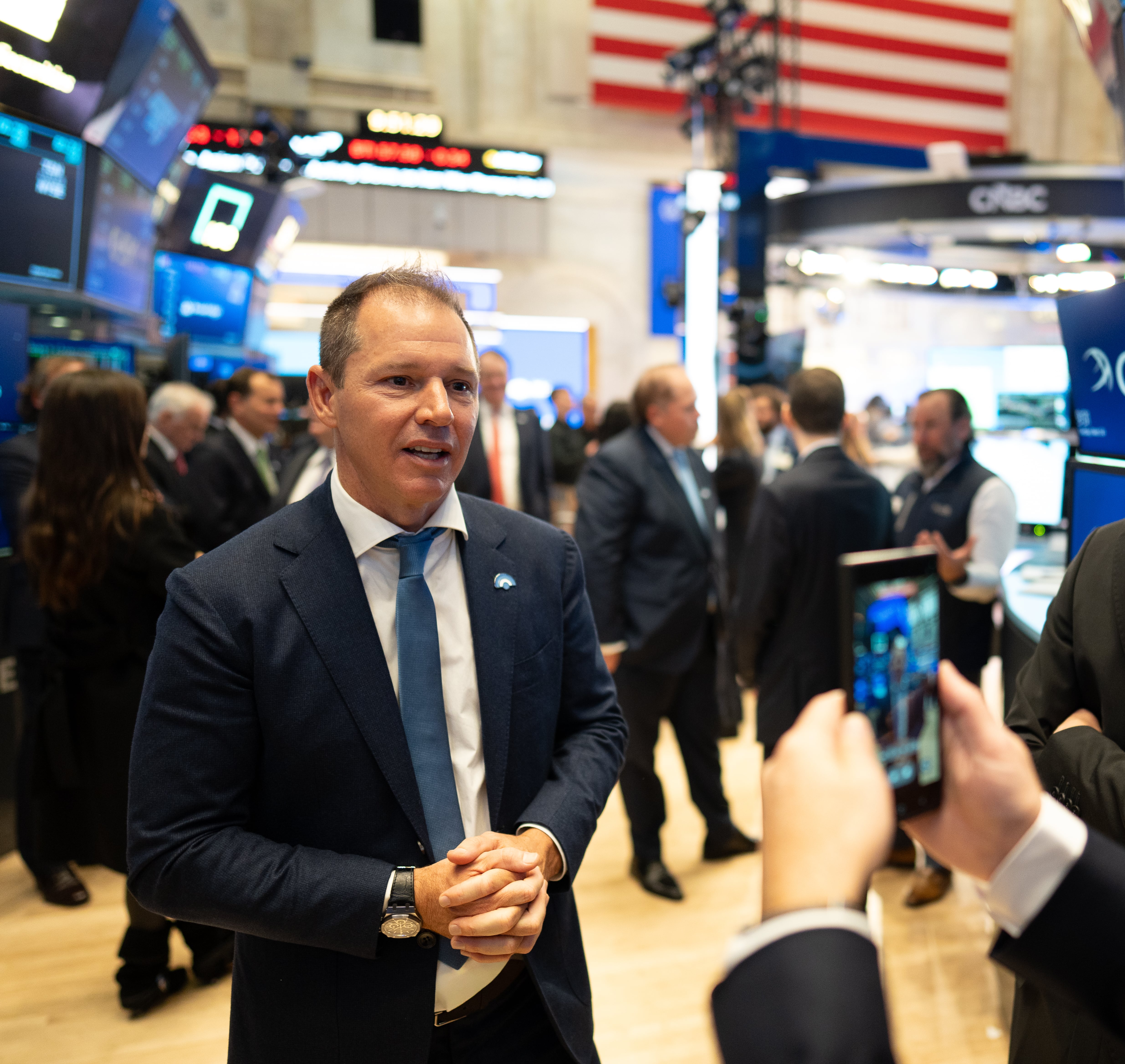 Banquero Brito: Inversores Dudan Si El Modelo de Milei Tendrá Continuidad