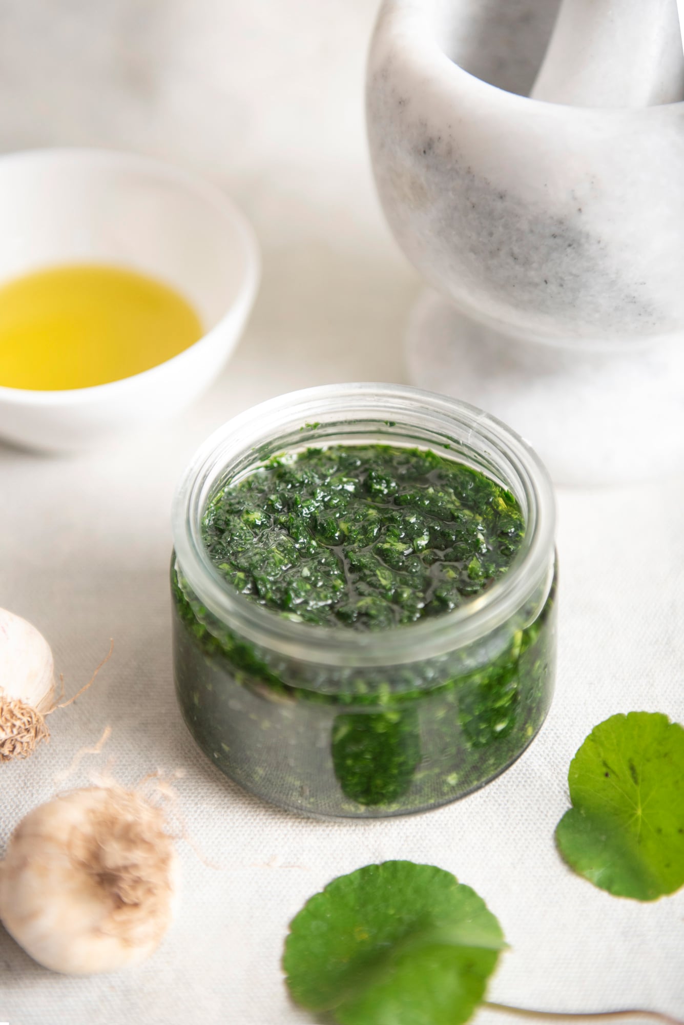 Puede hacerse un provenzal para aromatizar, condimentar y marinar todo tipo de platos salados