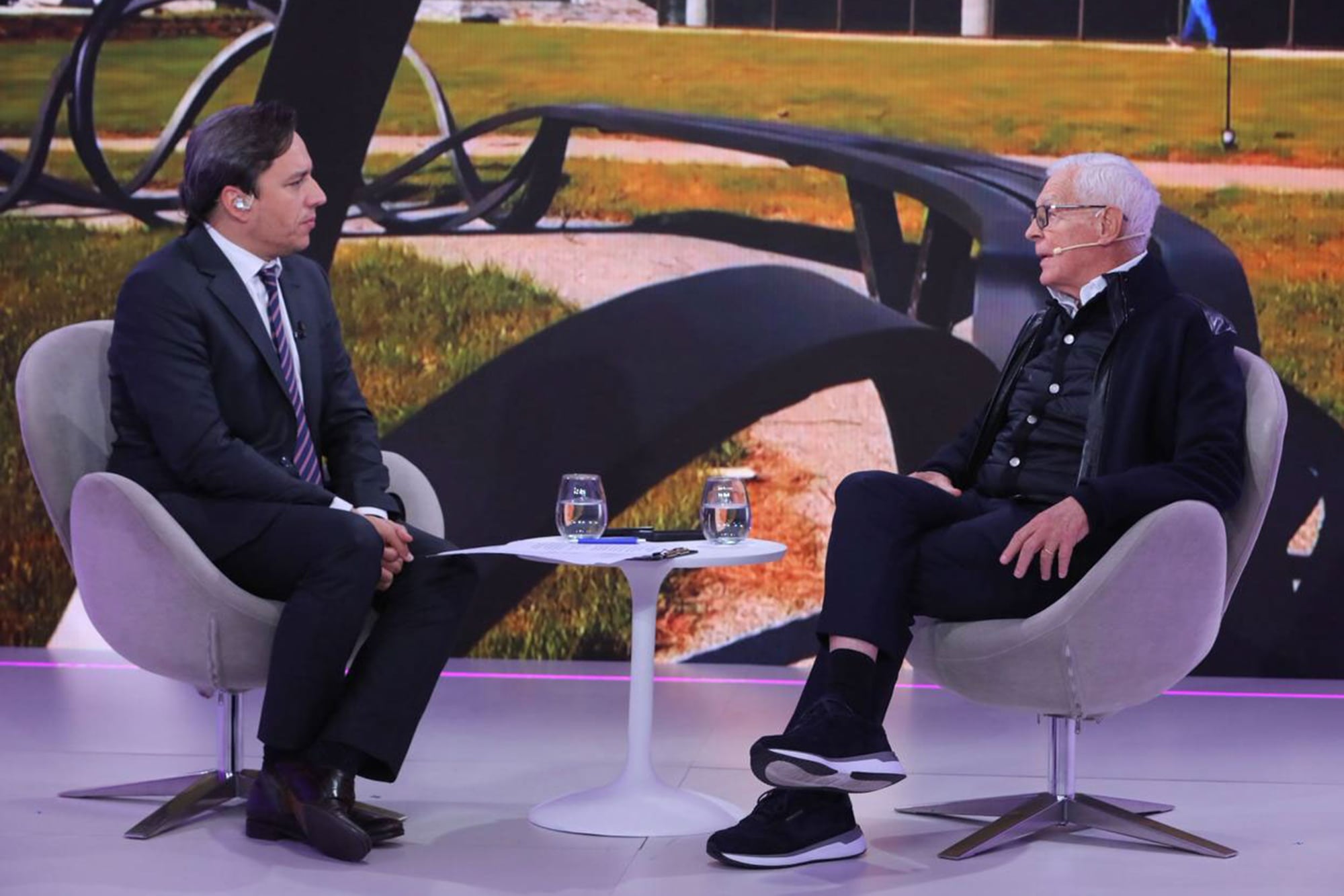 Eduardo Costantini, creador de Nordelta: “Si la Argentina se encamina, tendremos un dólar barato durante mucho tiempo” 6 José Del Rio, secretario general de Redacción de LA NACION, y Eduardo Costantini
