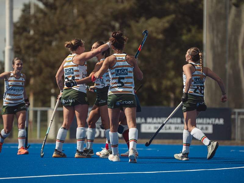Lomas rescató un punto como visitante ante Santa Bárbara en el Metropolitano femenino de hockey