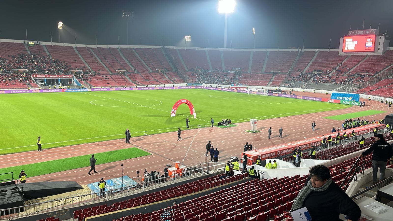 El Estadio Nacional se empieza a poblar para recibir el partido entre Argentina y Chile