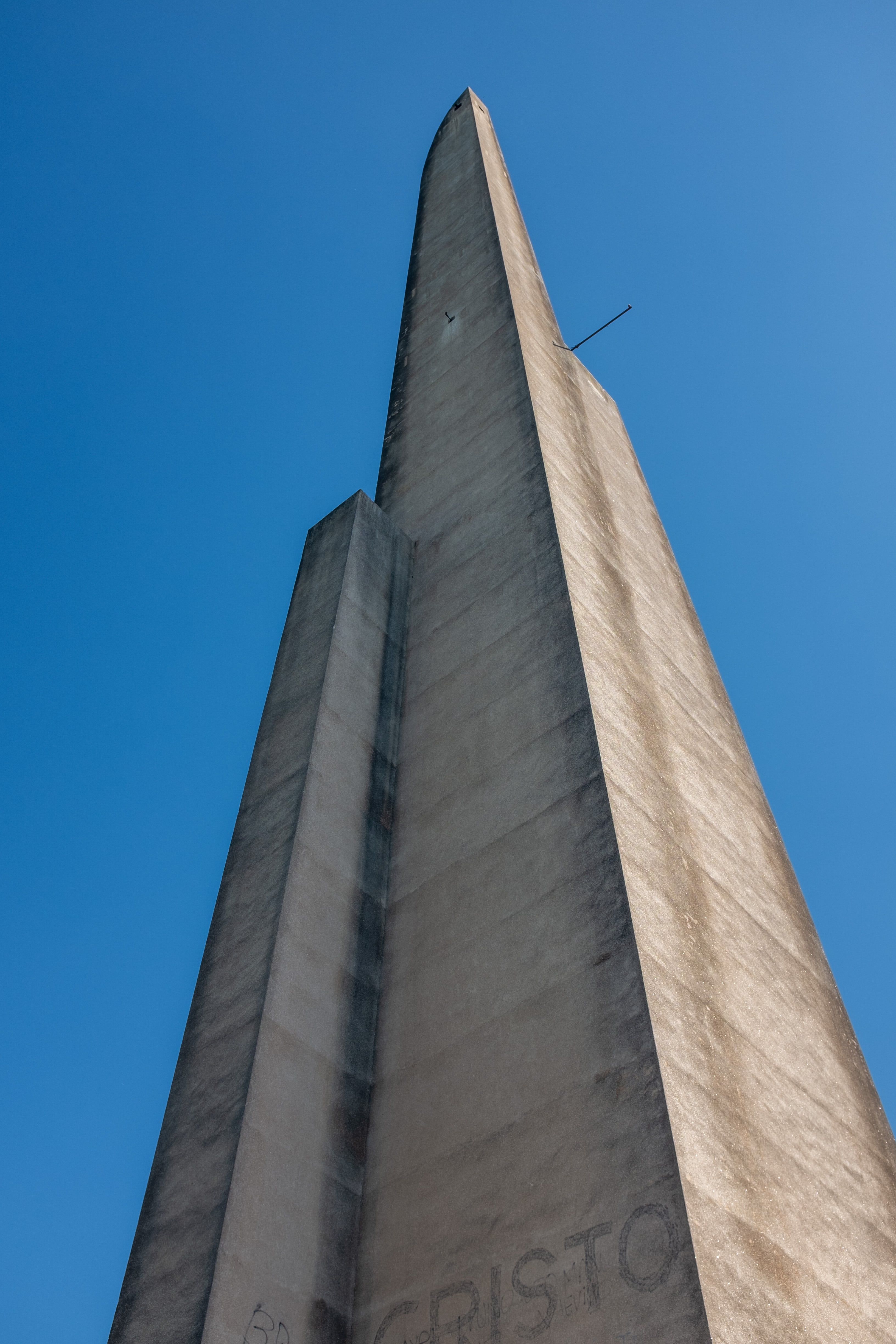 El monumento mide 82 metros, 14 más que el Obelisco