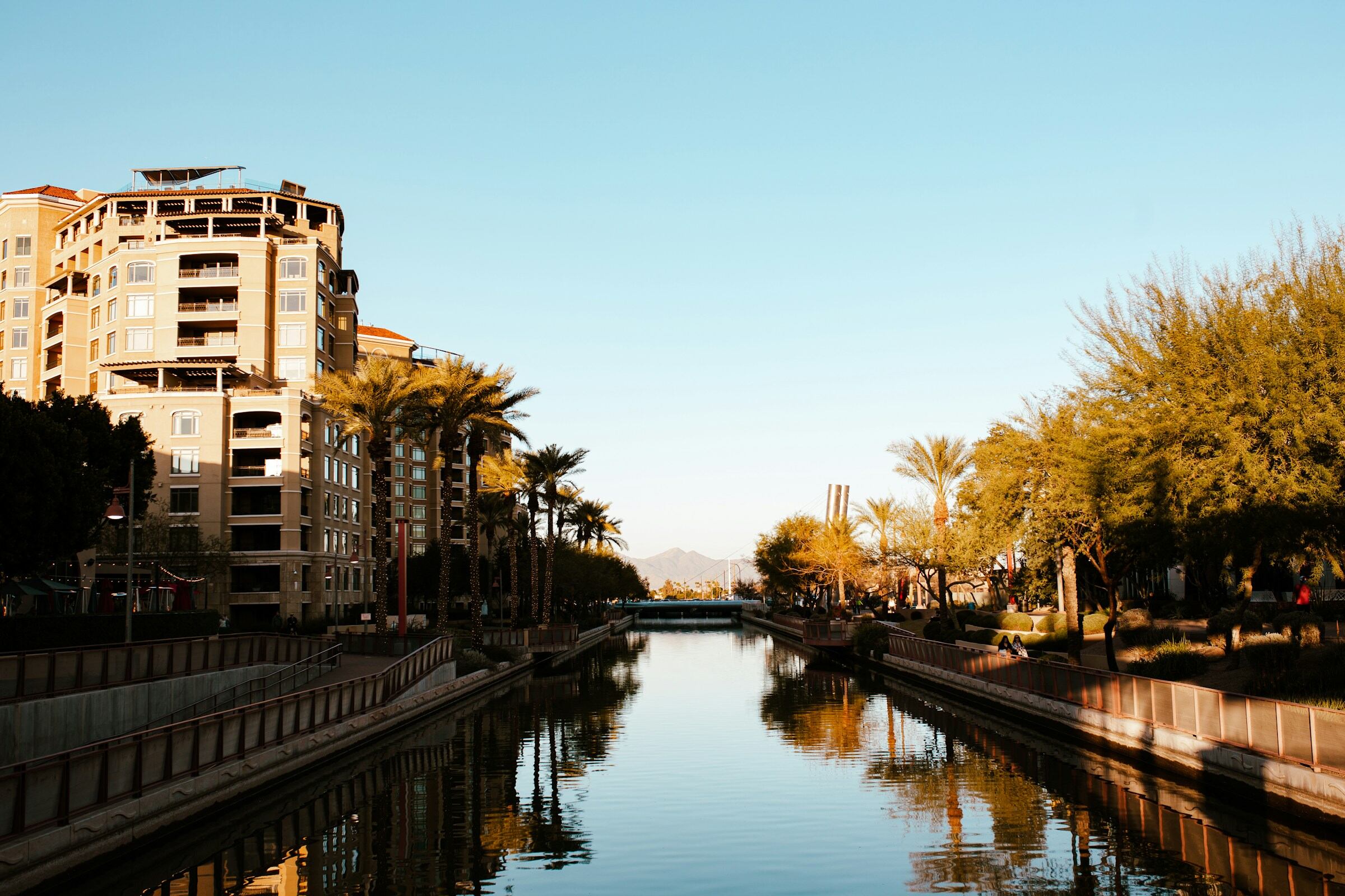 La ciudad de Scottsdale en Arizona, destacan por sus paisajes diversos que atraen al turismo en verano. Foto: Unsplash