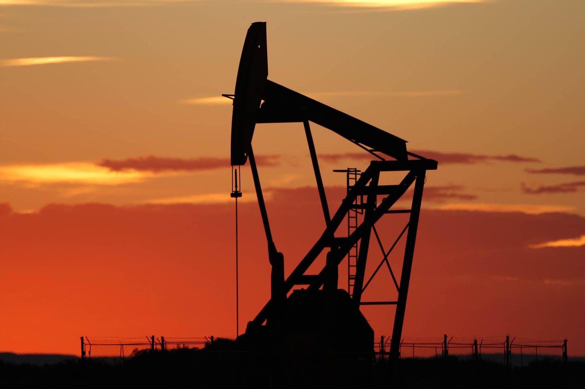 Precios bajo presión: la soja y el petróleo no repuntan y el oro lidera el año