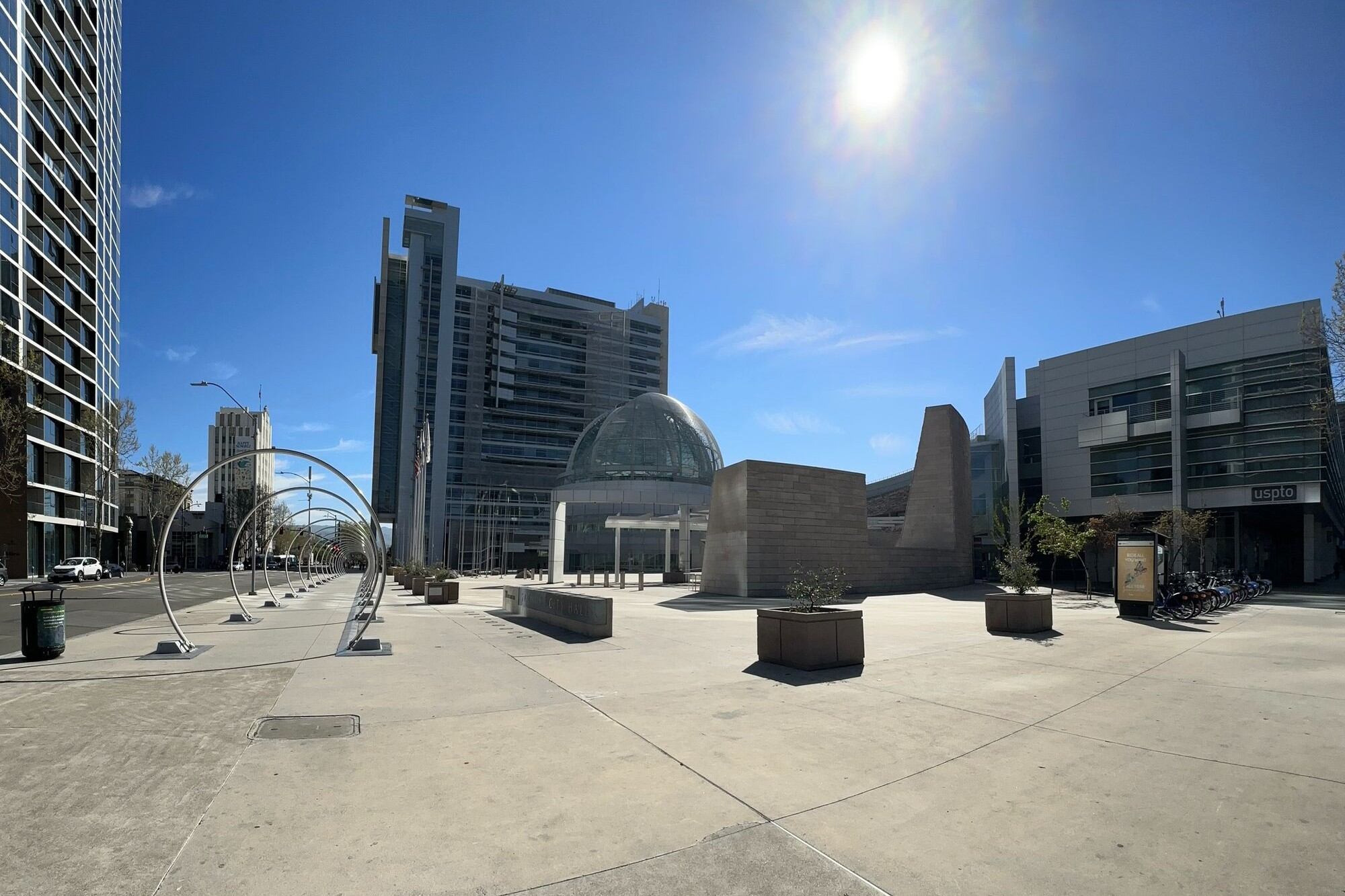 Una familia de cuatro en San José necesita US$371.571 anuales para mantener un nivel de vida confortable