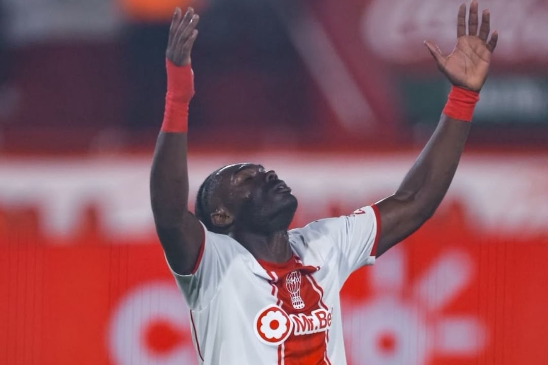 Jordy Caicedo, el goleador que Ecuador no aprovechó en el Mundial y sigue en llamas en Huracán