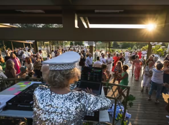 DJ Gloria es reconocida en Estocolmo, Suecia (Foto: AFP)