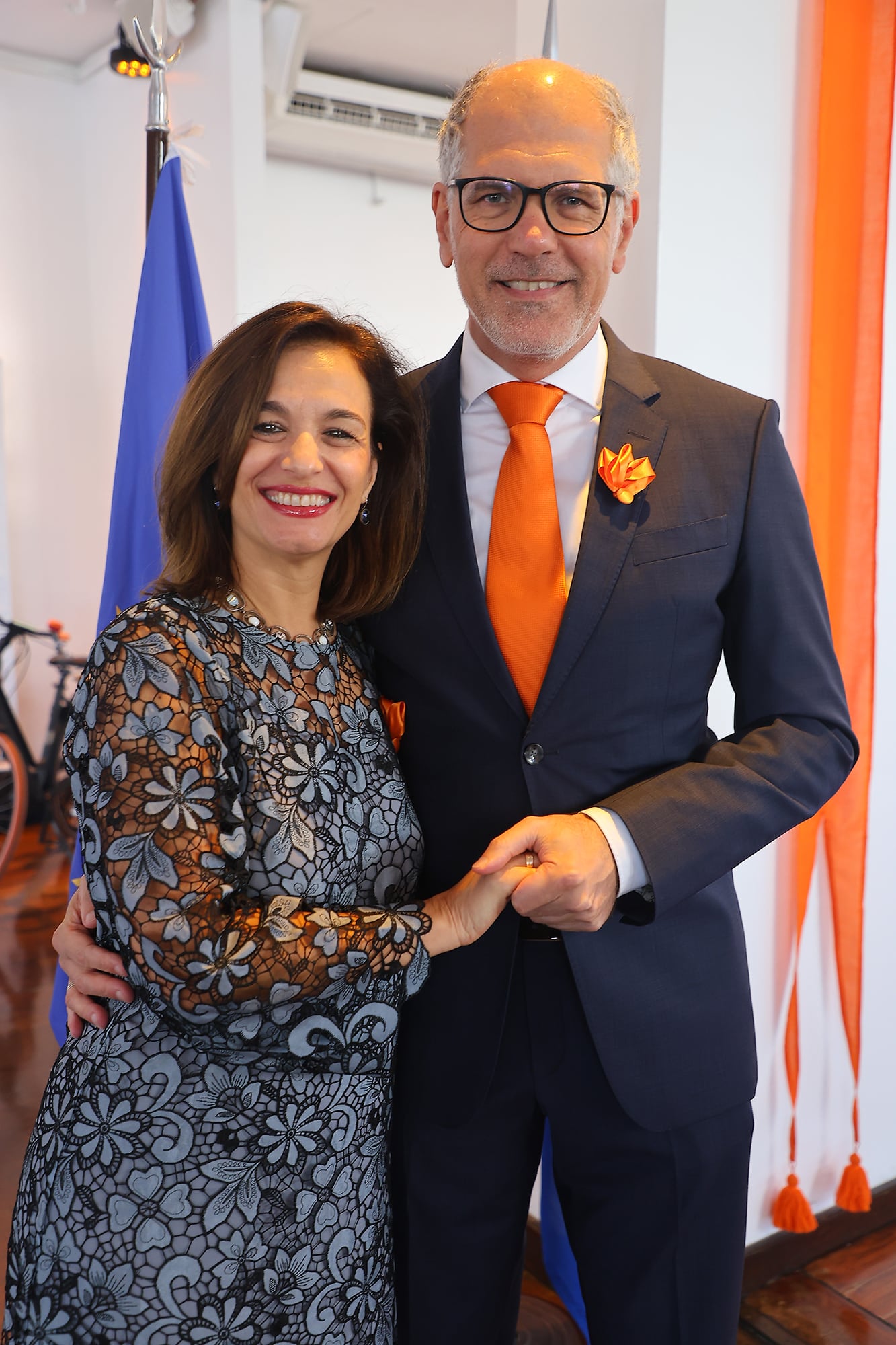 El embajador Mauritz Wilhelmus Verheijden, junto a su esposa, Roza Trajcevska-Verheijden