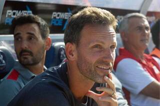 Bernardi tiene el apoyo de Verón para que los históricos ya no sean intocables