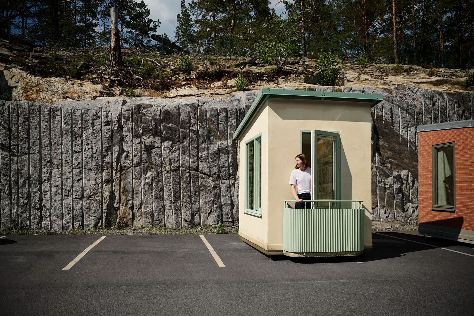 En Umeå, la superficie que podría comprar un joven promedio alcanza los 4,5 m², este es el prototipo con balcón
