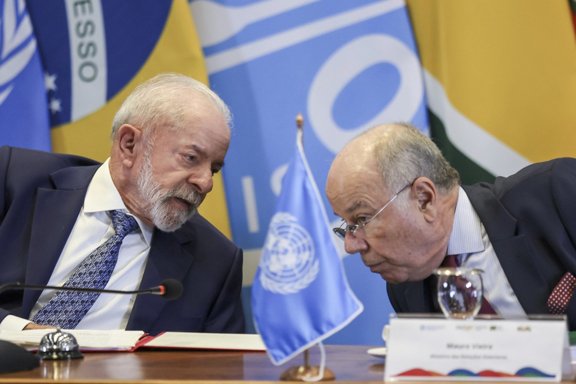 Lula y su canciller Mauro Vieira