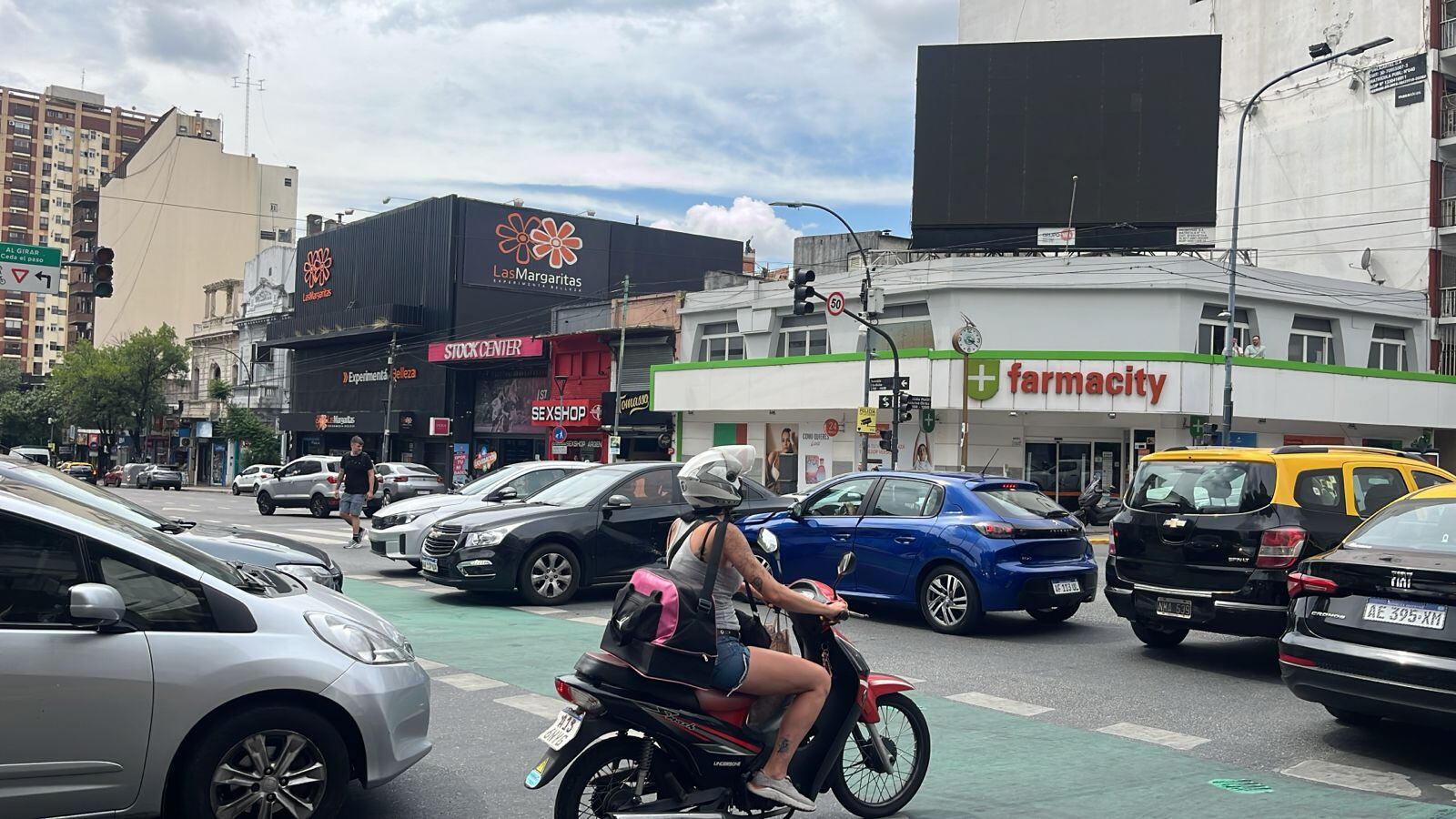 Choque en Scalabrini Ortiz y Córdoba