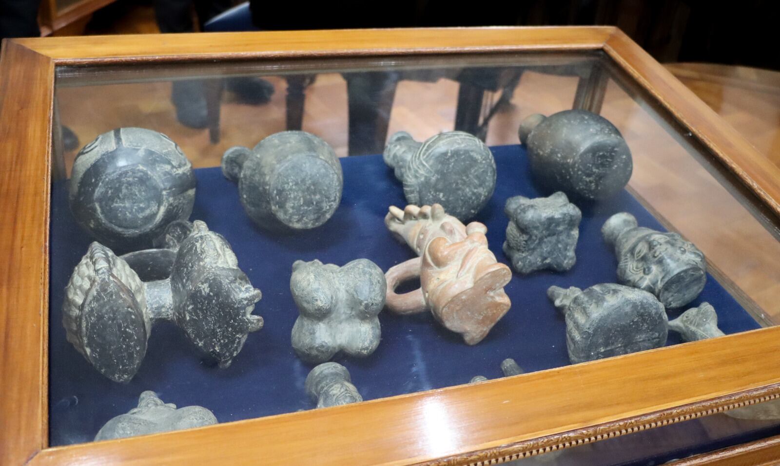 La Policía Federal restituyó 36 valiosos bienes culturales a Perú