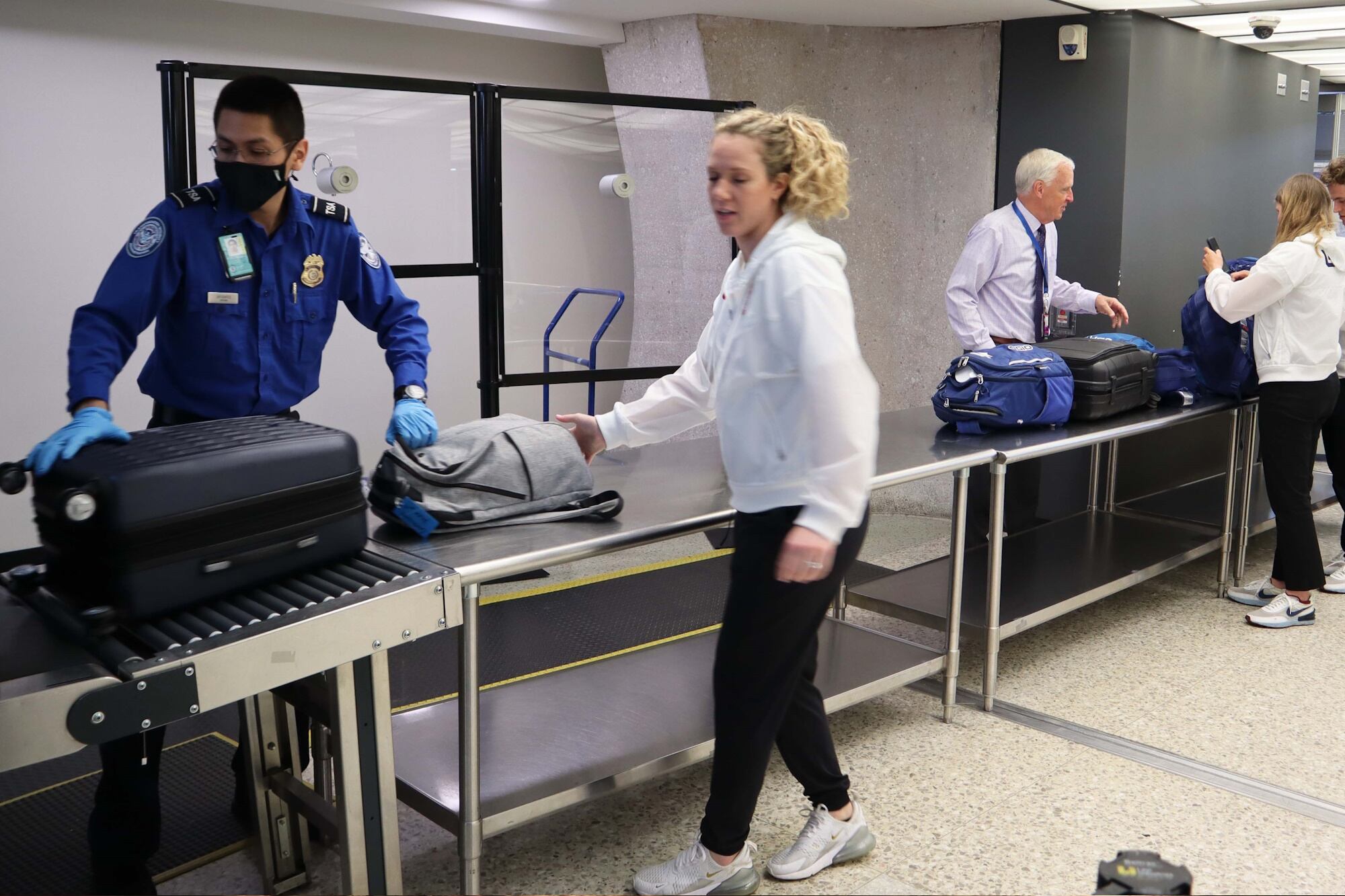 La tiktoker tuvo problemas con su pasaporte y casi no llega a su cita con el ICE