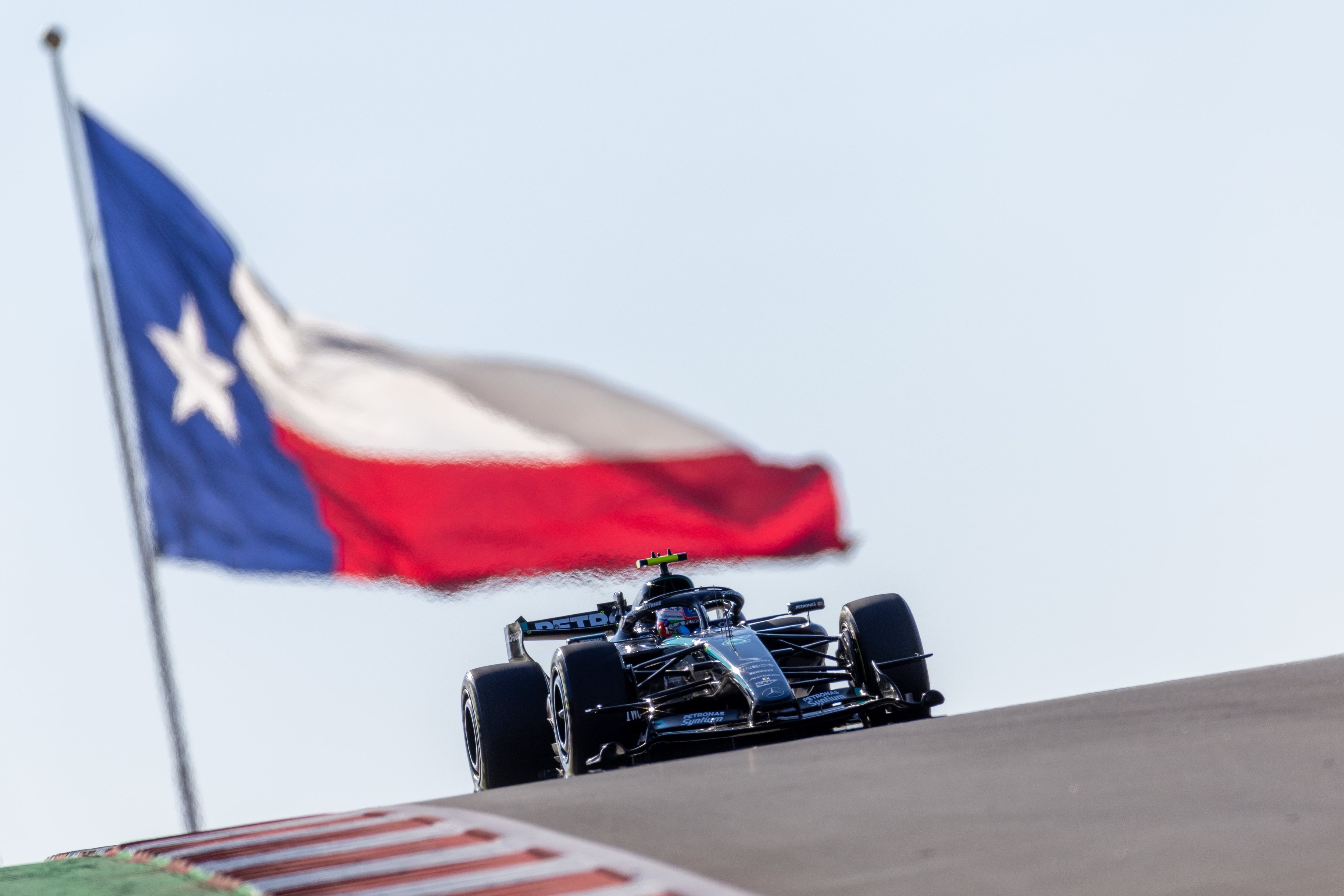 Kimi Antonelli dominó el circuito en Austin, Texas: el piloto de Mercedes arranca desde el primer lugar