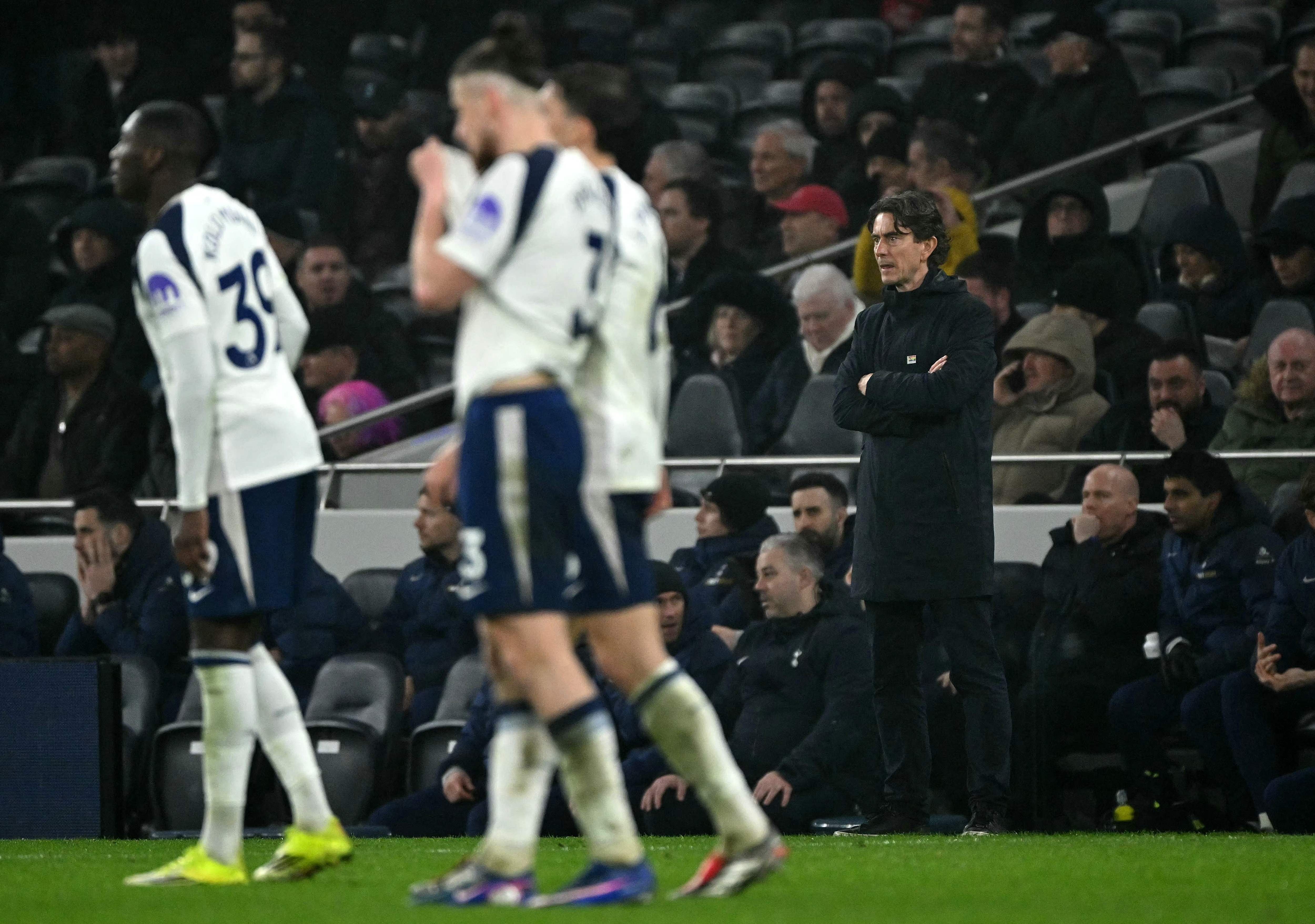 Tottenham perdió, se acerca al descenso y los hinchas cantaron por la vuelta de Pochettino