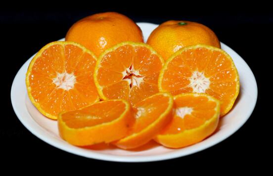 La fragancia de esta fruta ayuda a refrescar los ambientes (Foto: Pixabay)