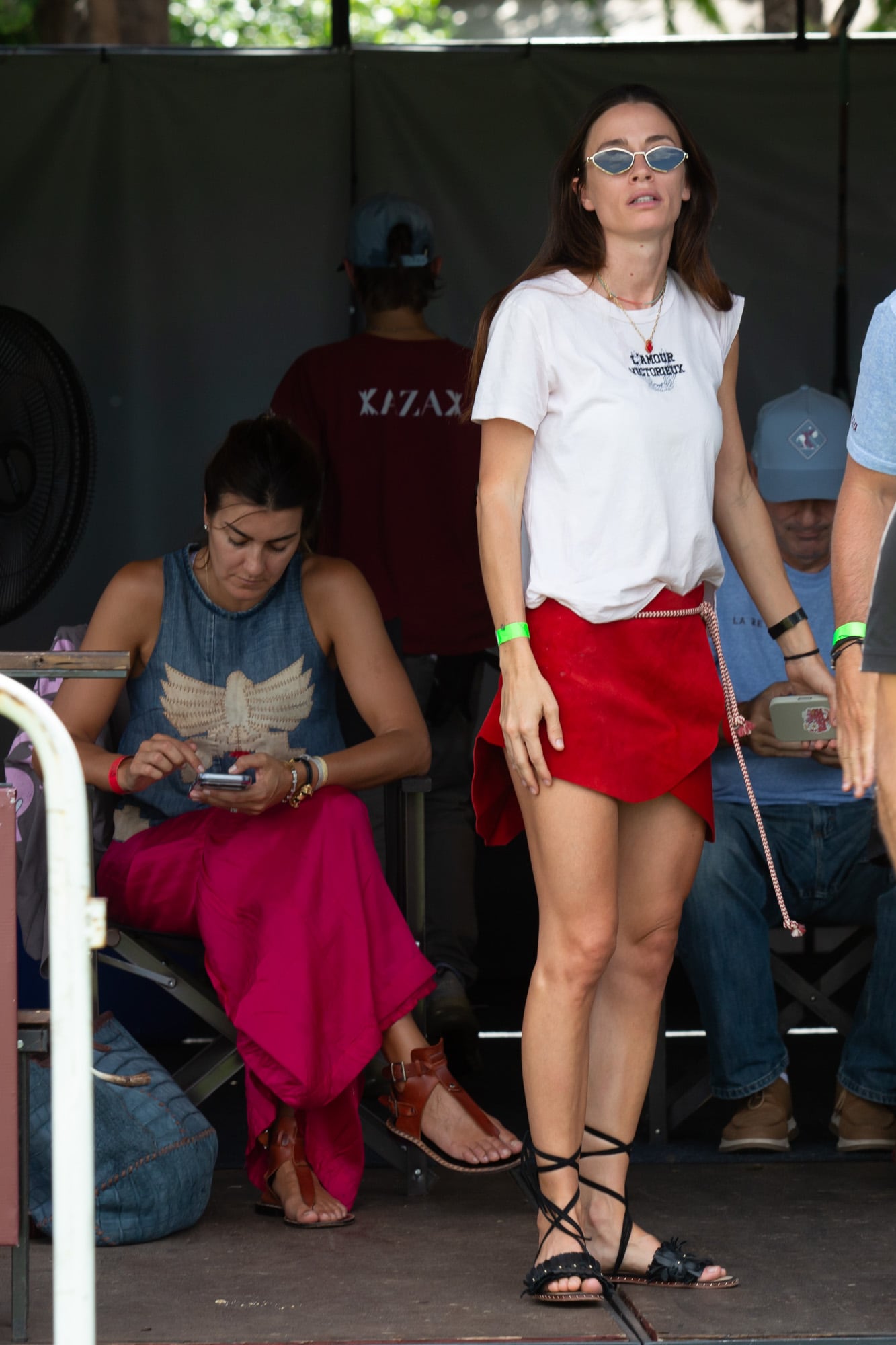 María José Vercellino y Ángeles Pedreira, que complementó su look con sandalias gladiadoras