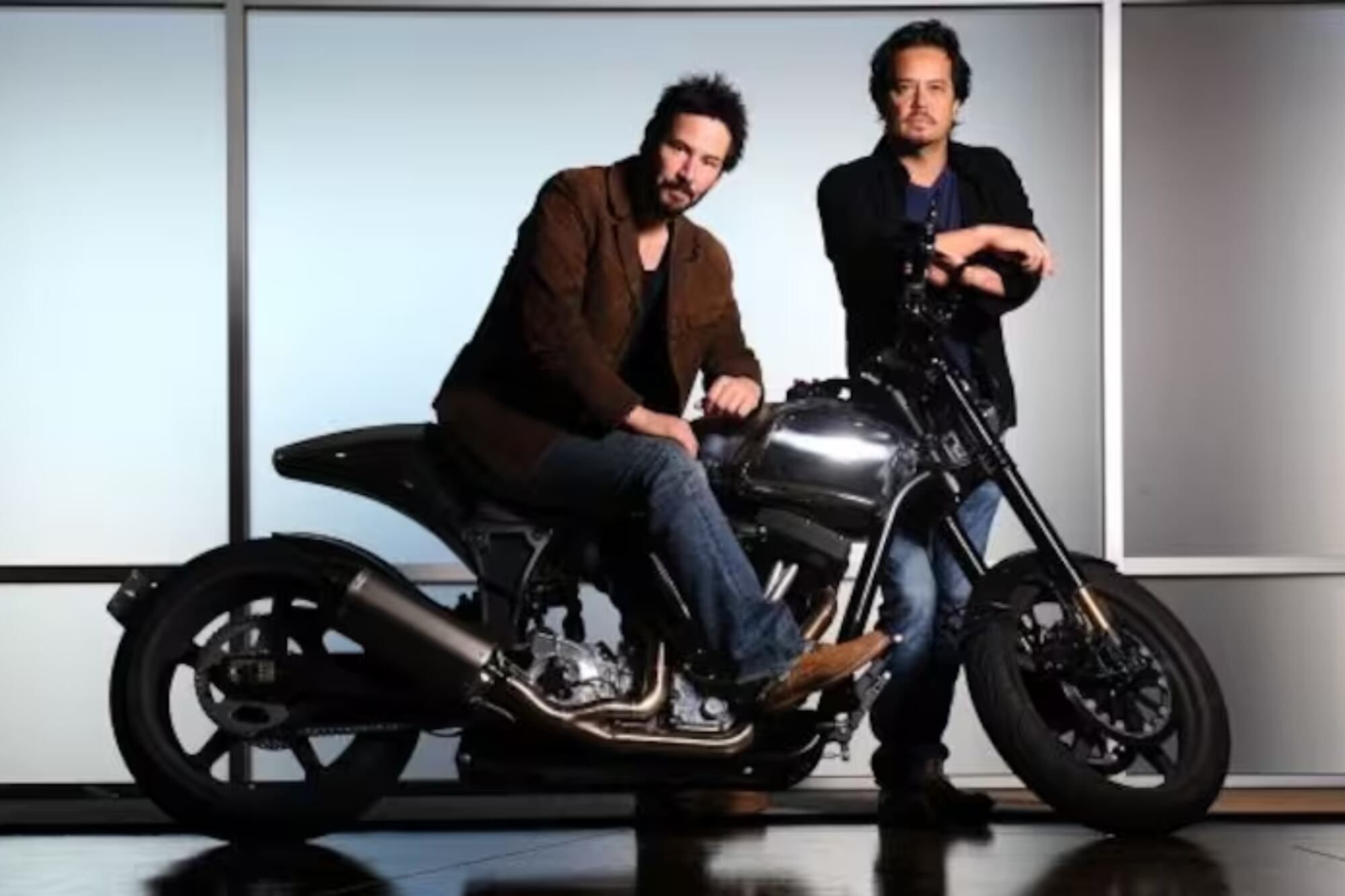 Keanu Reeves cofundó con el ingeniero Gard Hollinger la empresa Arch Motorcycle