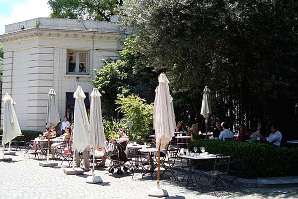 Croqué Madame dentro del Museo de Arte Decorativo permite el ingreso de mascotas