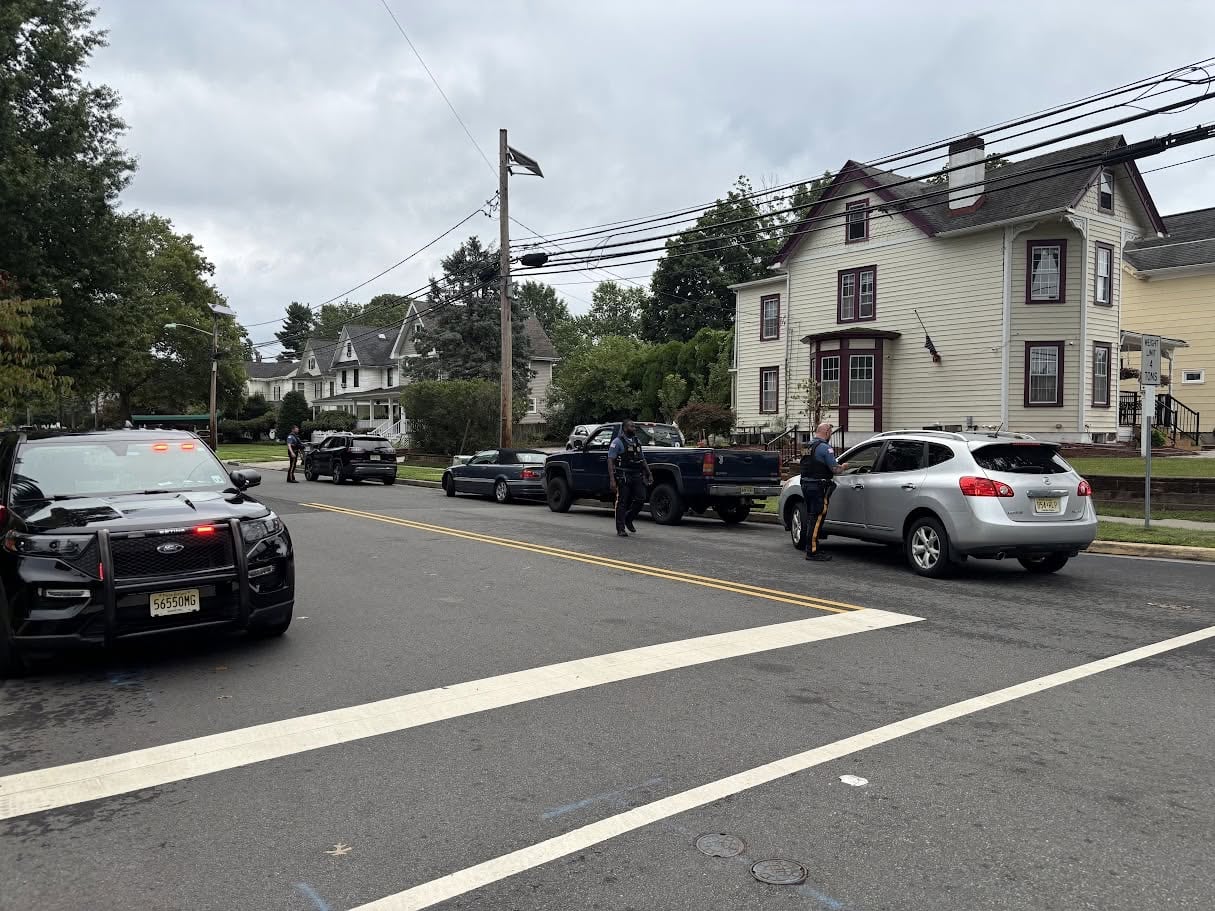 En lapso de seis horas se emitieron 74 actas a conductores distraídos por sus dispositivos (Dunellen Borough Police Department)