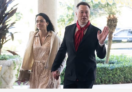 Elon Musk rompió con Shivon Zilis, aliada profesional, y ella lo despidió en redes sociales