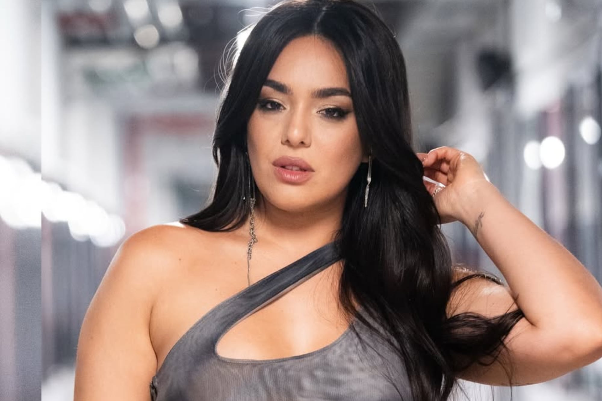 Ángela Leiva quedó varada en Islandia por una fuerte tormenta de nieve: “Arriba del avión”