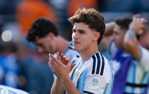 Julián Álvarez: “Vamos a levantarnos, aprender y seguir porque pase lo que pase, somos así”