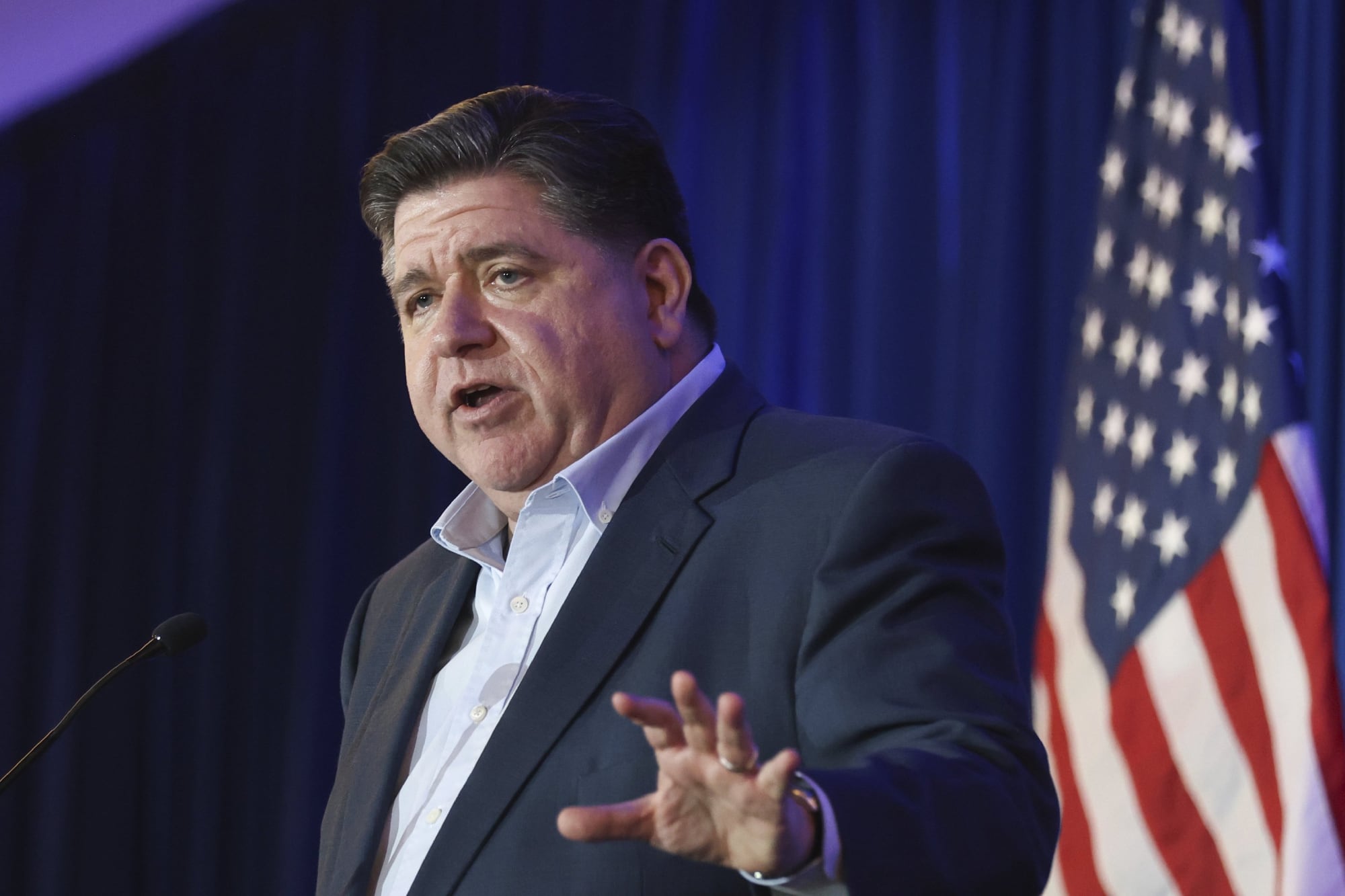 “Trump le debe a cada familia de Illinois 1.700 dólares”. La queja del gobernador Pritzker por los aranceles en EE.UU.