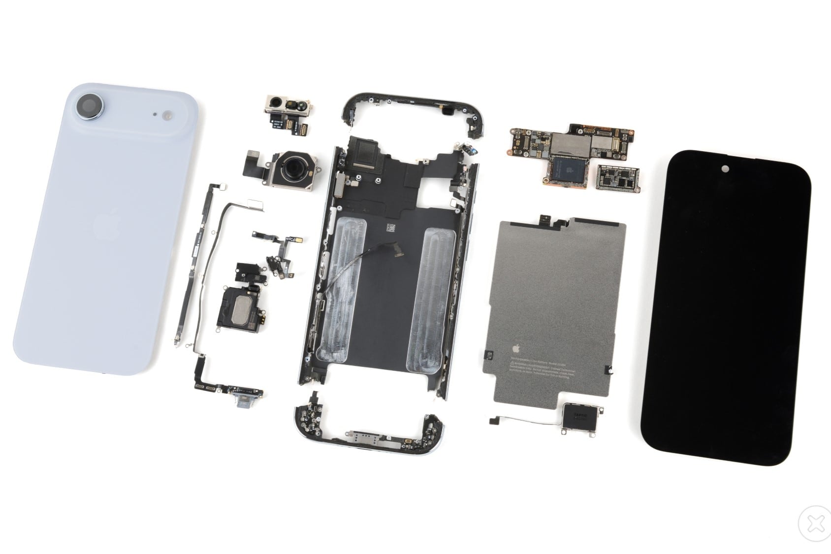 Un despiece de un iPhone Air de 2025; los chips de memoria RAM y almacenamiento están entre los componentes que más aumentaron de precio desde el año pasado