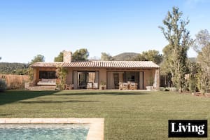 Un refugio familiar en el Baix Empordà con luz, texturas y diseño para disfrutar