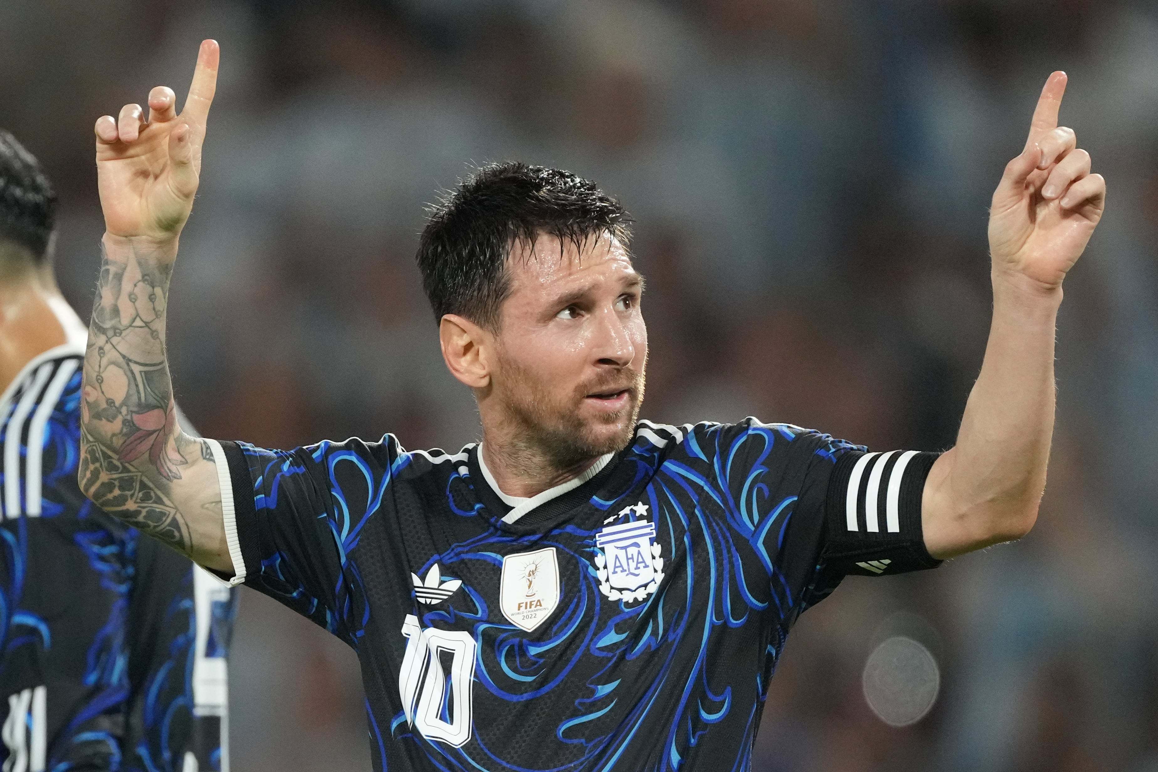 "Al 10 a las 10": la propuesta viral para cantarle el feliz cumpleaños a Lionel Messi en todo la Argentina