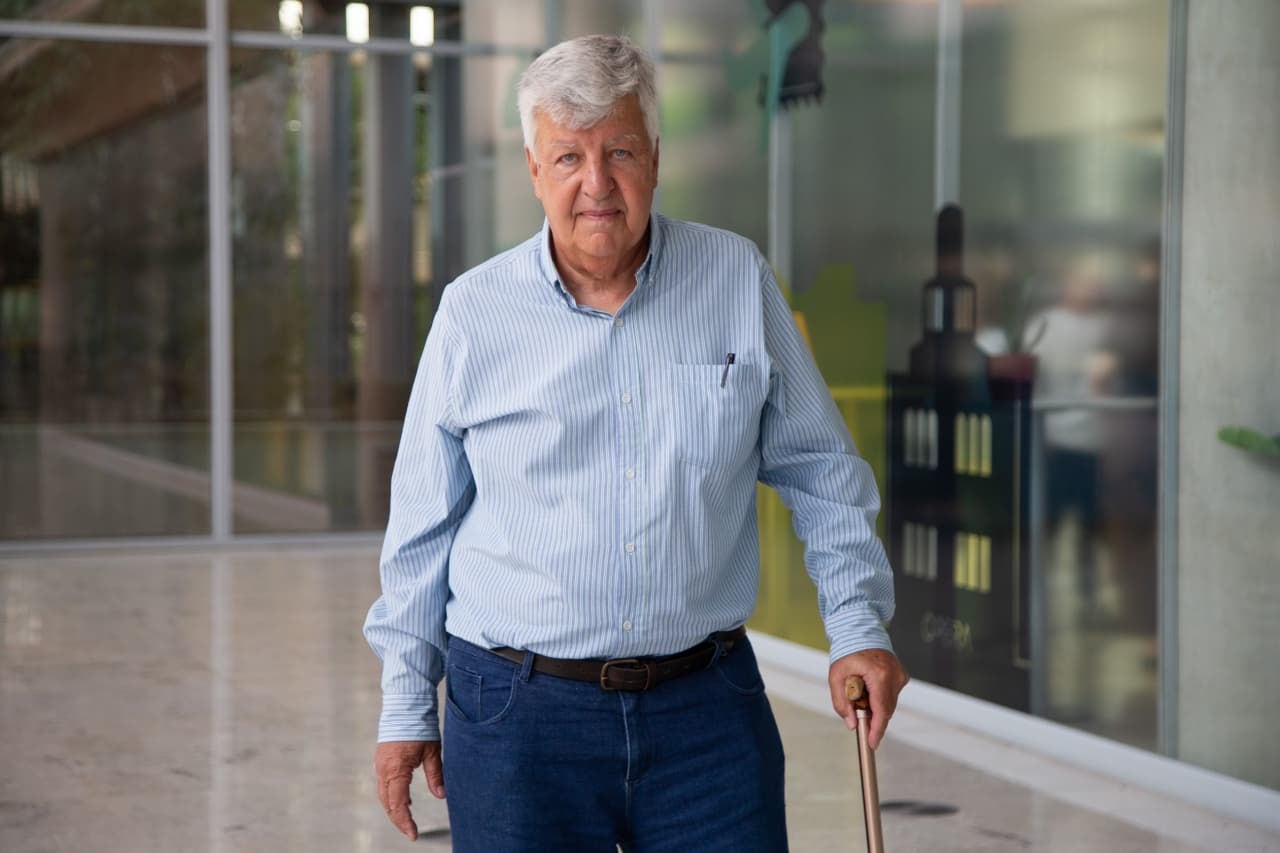 Omar González relata cómo dos personas usurparon su hotel en Balvanera y hasta lo amenzaron de muerte