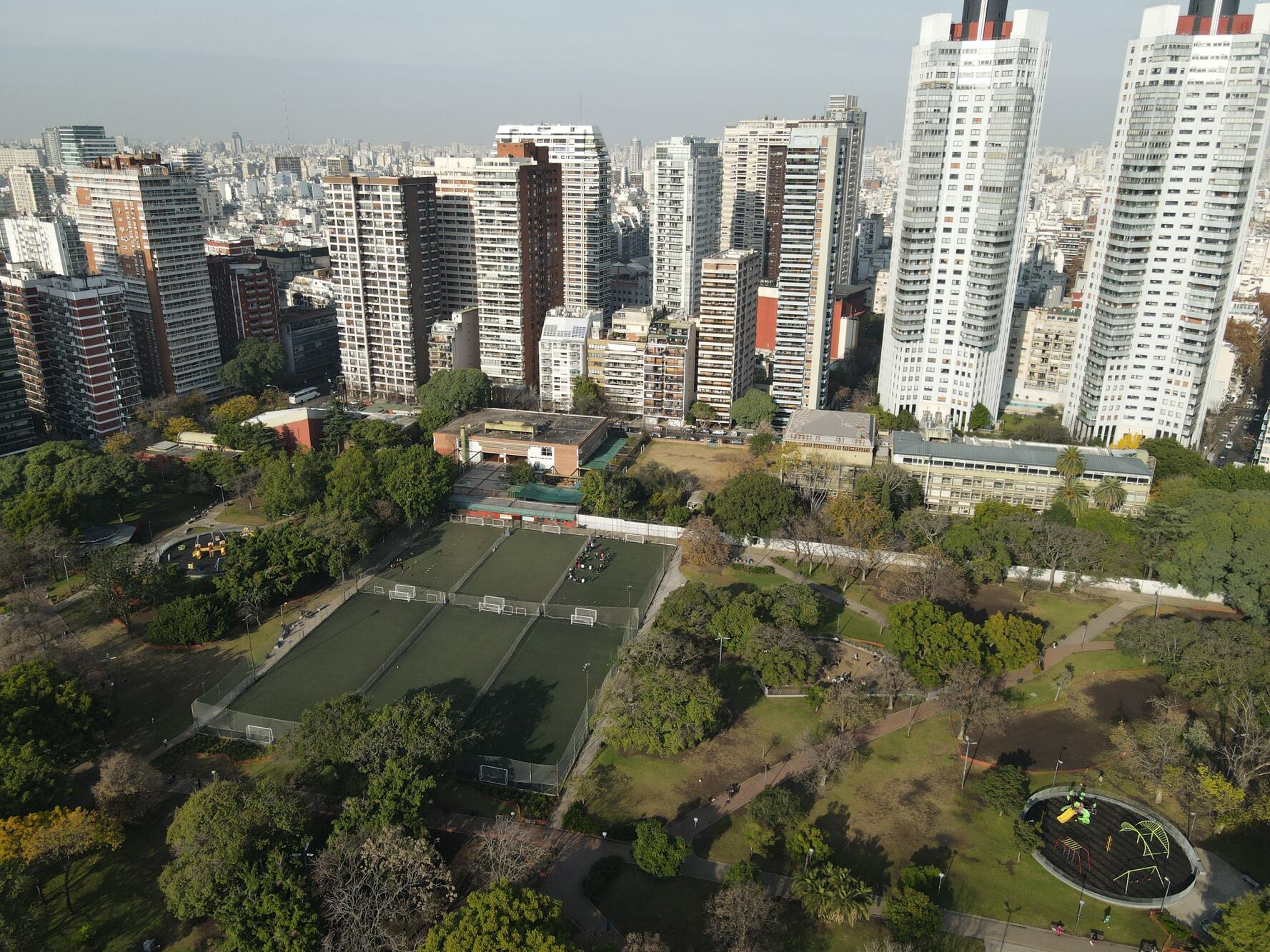 El índice de precios de cierre o de m² real se ubicó en los 1998 U$S/m² en octubre