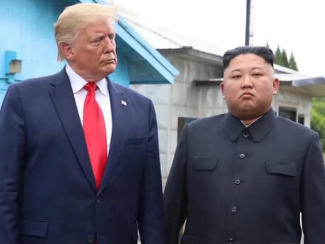 Donald Trump junto a Kim Jong-un