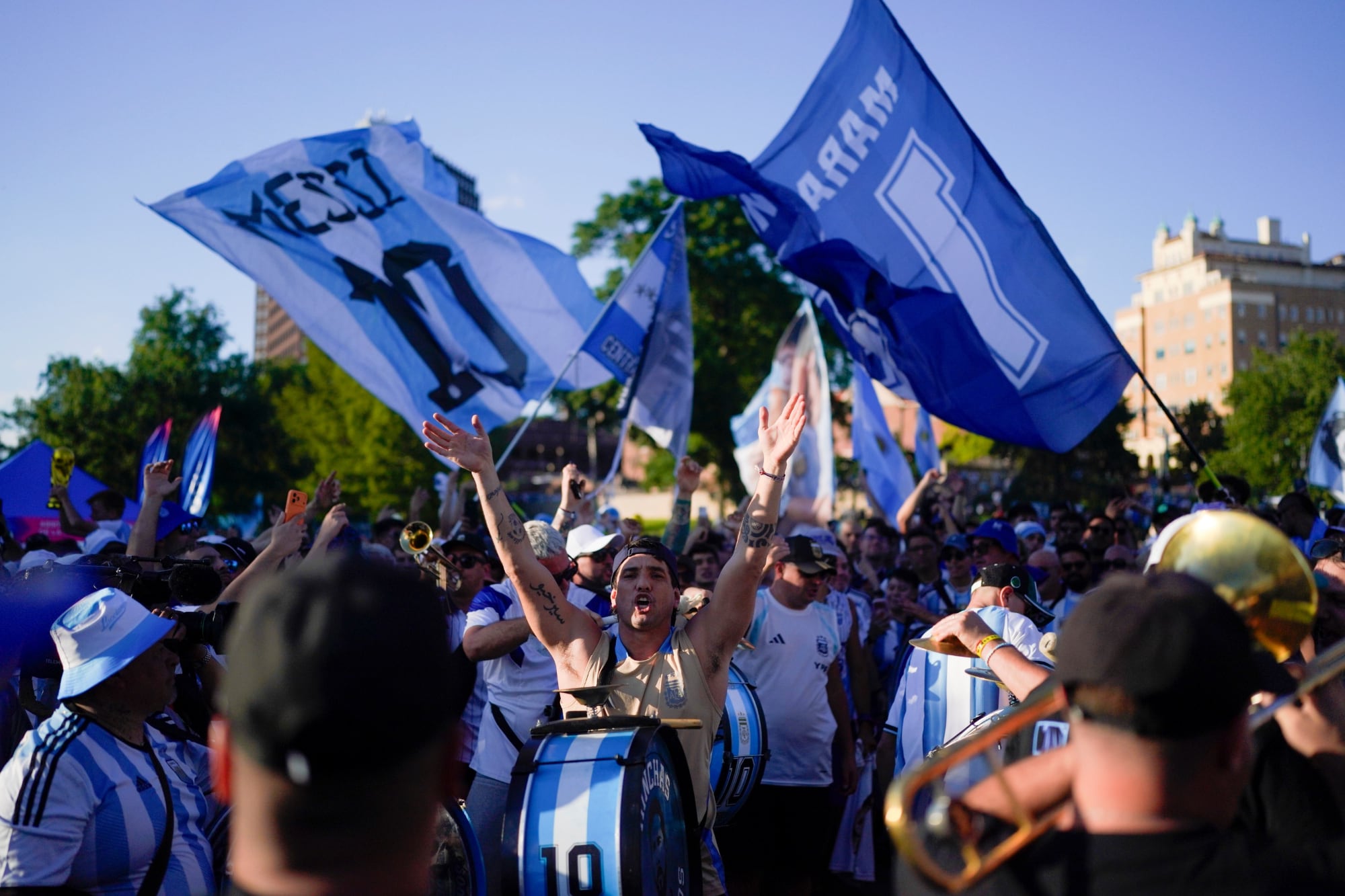 Los argentinos convocaron a un banderazo en Miami para este jueves