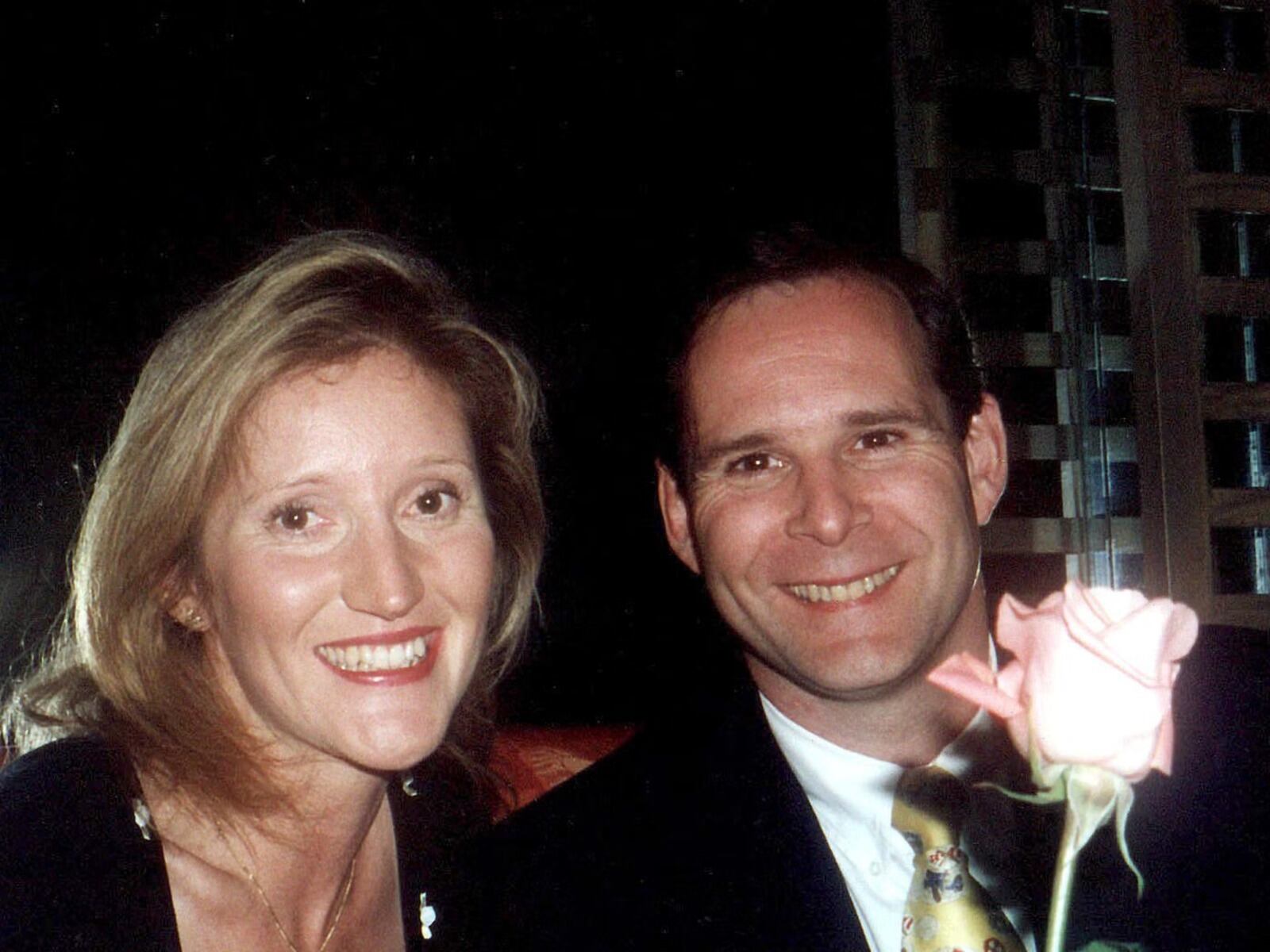 Jane Andrews junto a Thomas Cressman. La asistente de Sara Ferguson fue condenada por asesinato