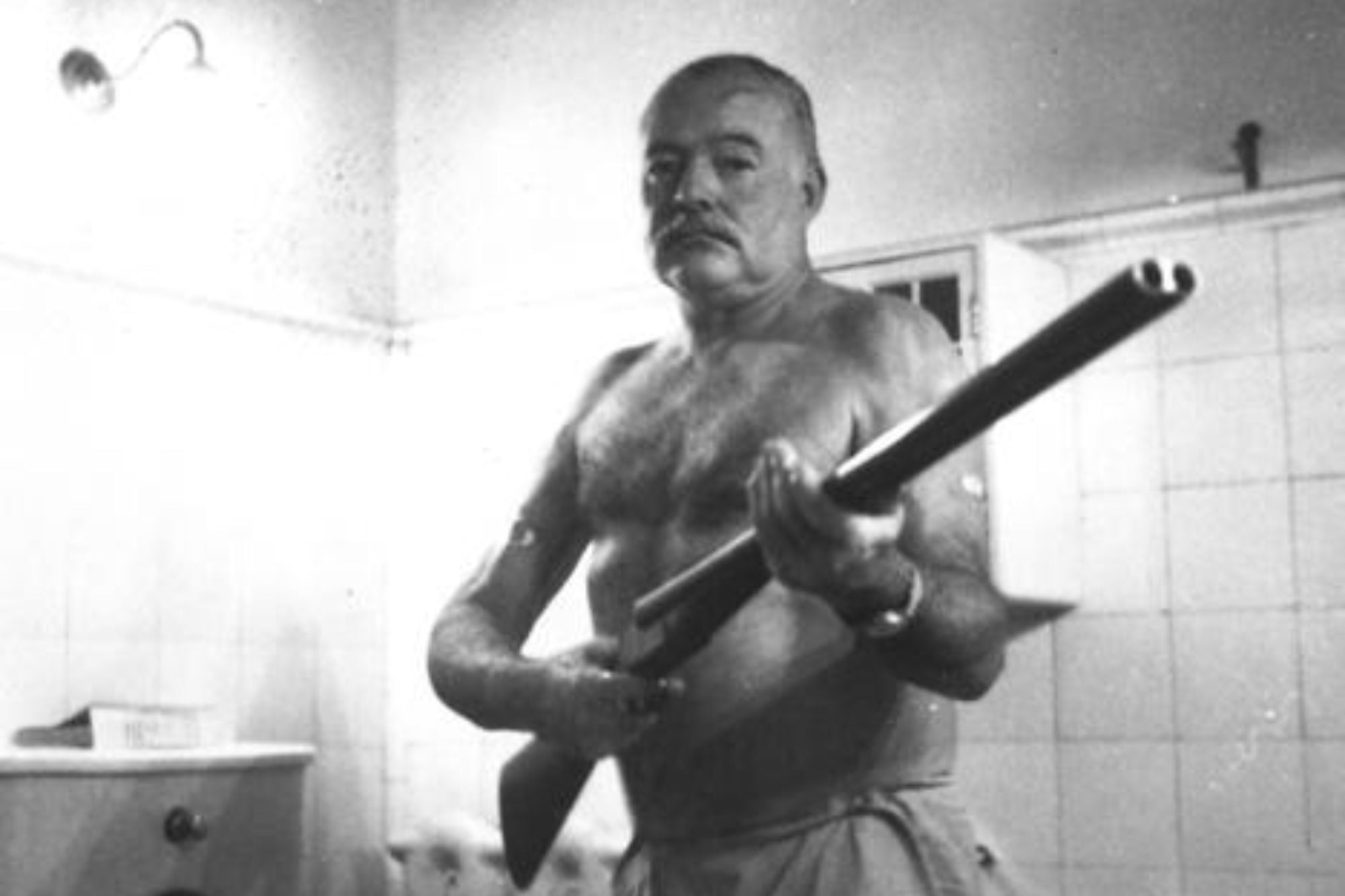 A partir de los accidentes, la salud de Hemingway empezó a deteriorarse